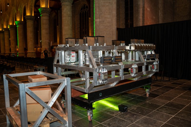 Delft Hyperloop presenteert nieuwe zwevende aandrijving voor hyperloop