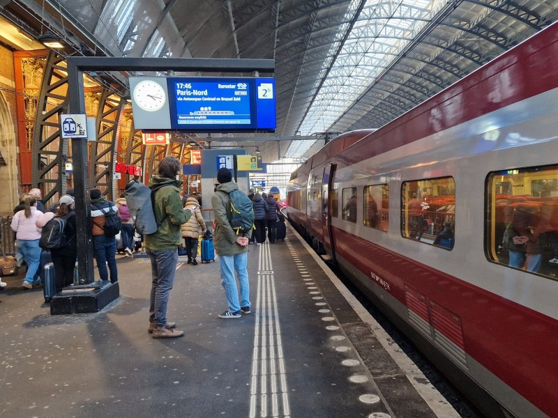 Tweede seizoen Amsterdam Centraal 24/7 op televisie