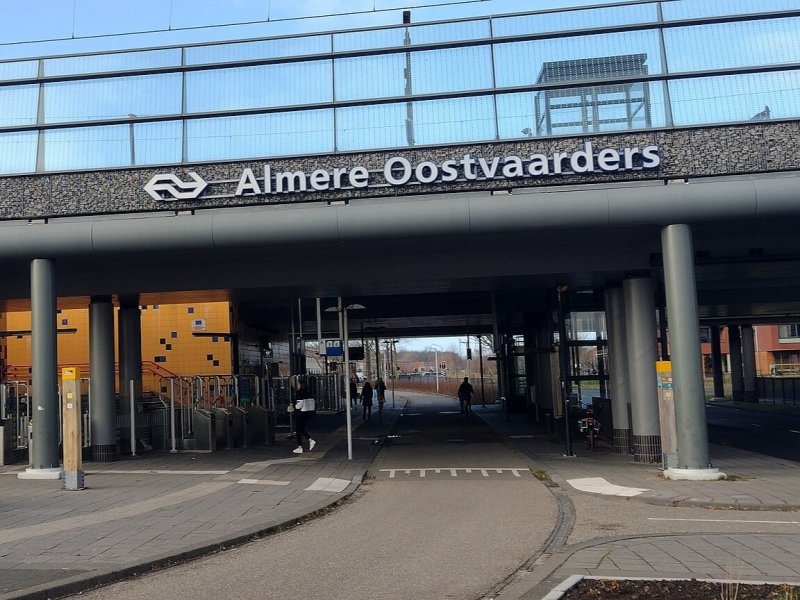 ProRail vernieuwt binnenkort spoor in Almere voor meer treinen