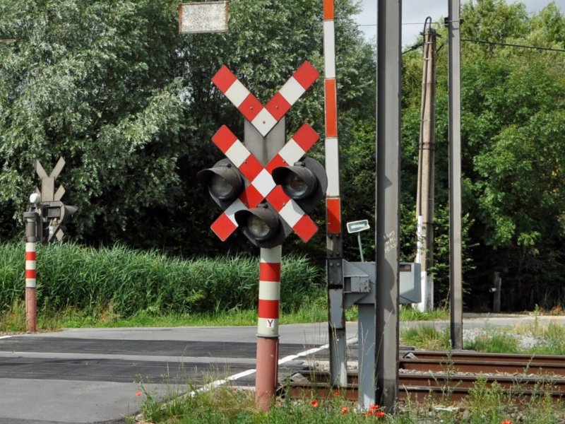 Ernstig spoorongeval in België: meerdere doden bij aanrijding met schoolbusje