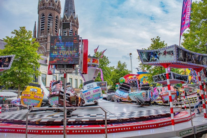 Extra treinen en langere Sprinters tijdens Tilburgse Kermis en Roze Maandag