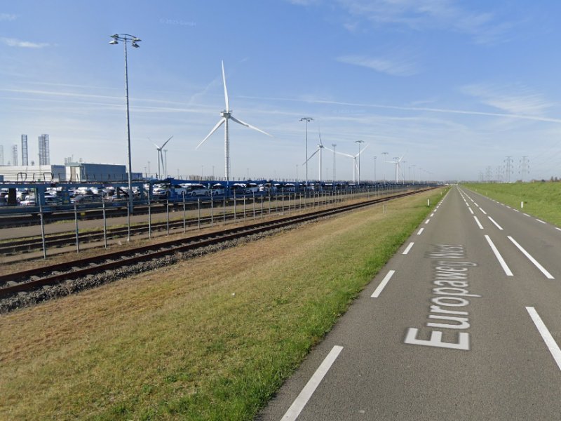 ProRail en North Sea Port plaatsen waarschuwingsborden bij spoorwegovergangen in Vlissingen-Oost